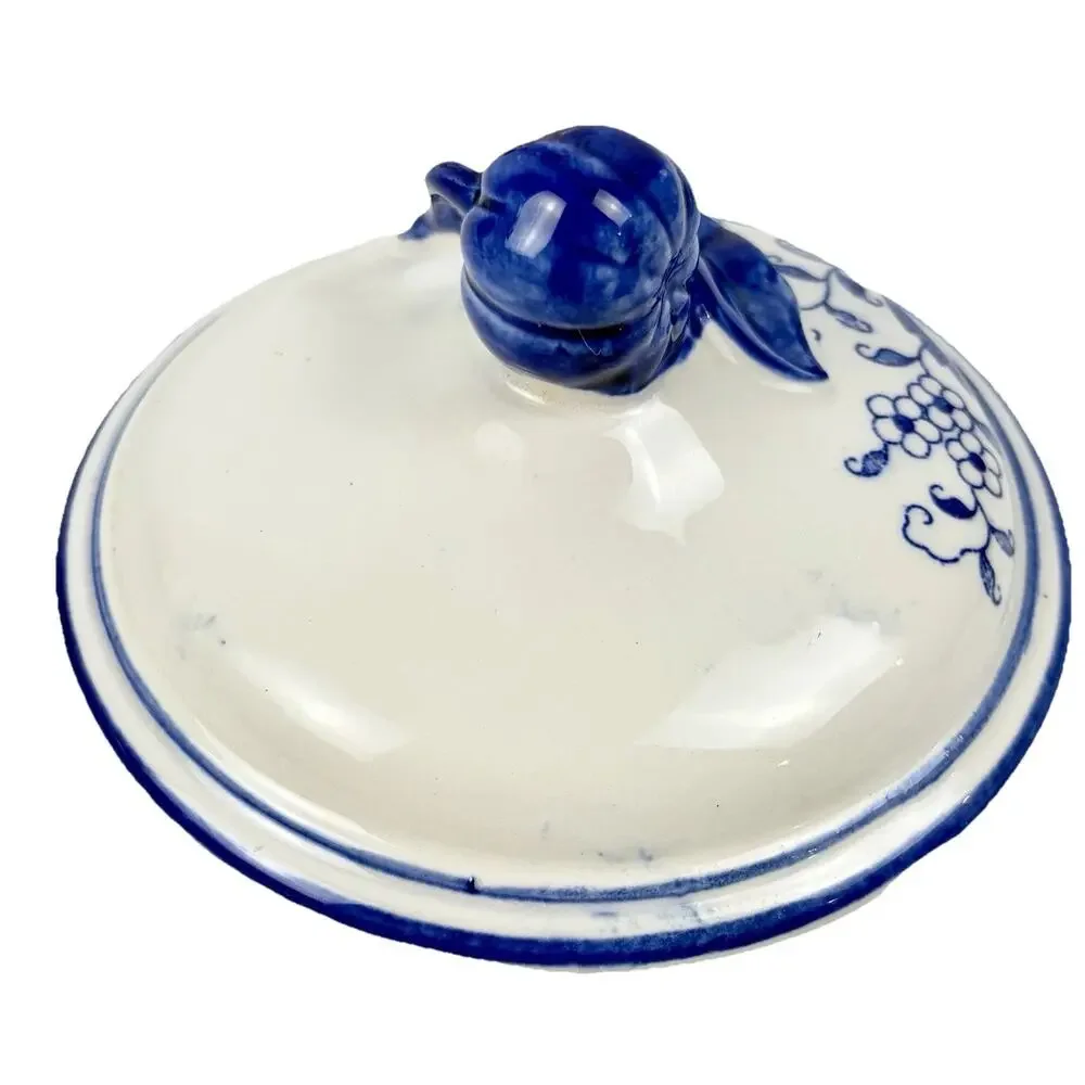 VTG Arnart Blue Onion Danube Ceramic Cookie Canister Jar w/Lid White Floral Blue
